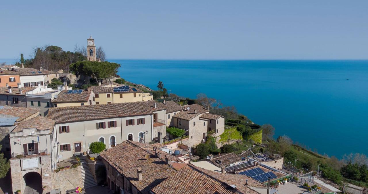 Fiorenzuola Bed & Breakfast Fiorenzuola di Focara Exterior foto